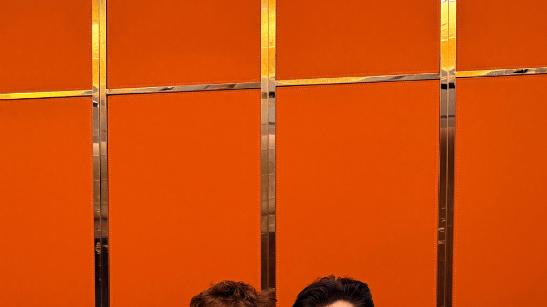 黄晓明晒与F1车手勒克莱尔合照：欢迎经常来中国！