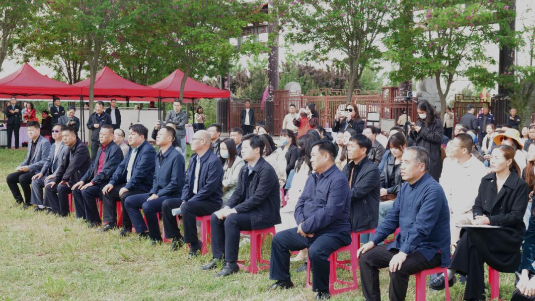 渭南市启动“全民阅读活动周版权宣传周暨图书馆服务宣传周”启动
