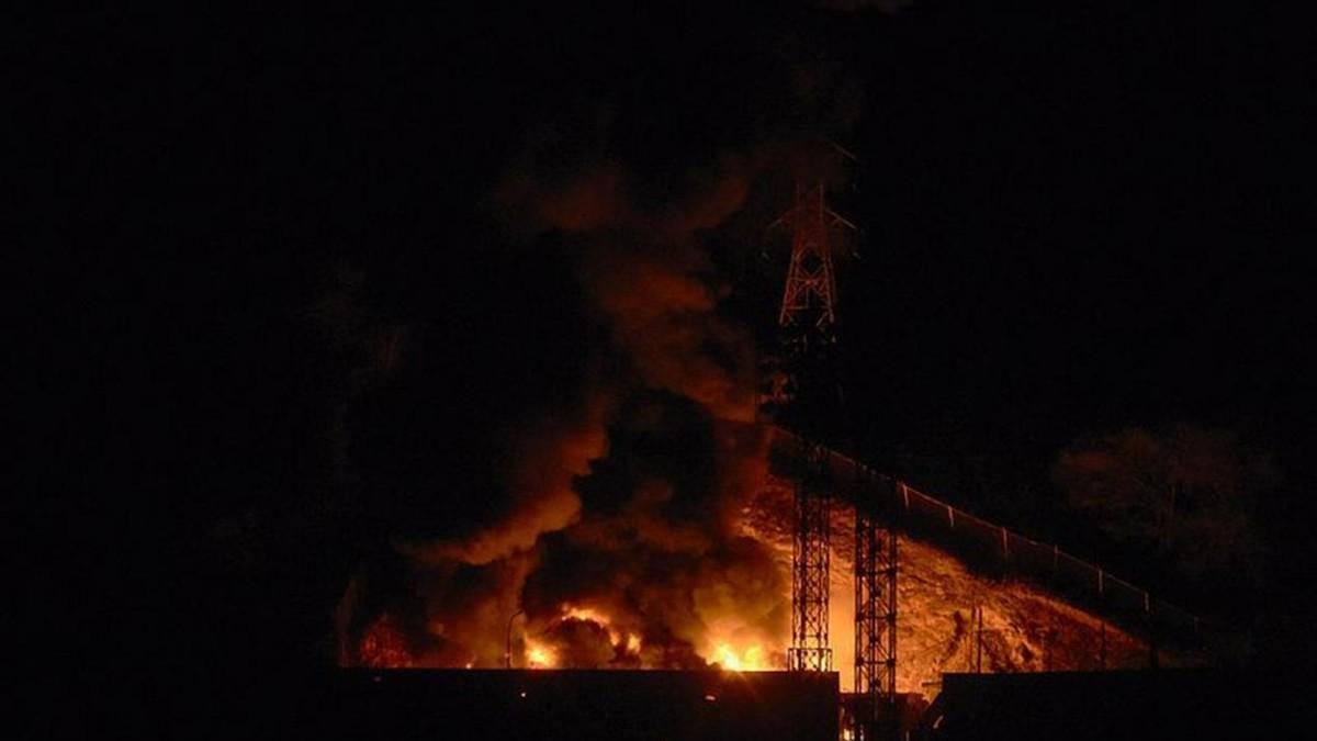 特朗普通报全球，马杜罗被美军活捉，俄英法表态，各大势力选边站