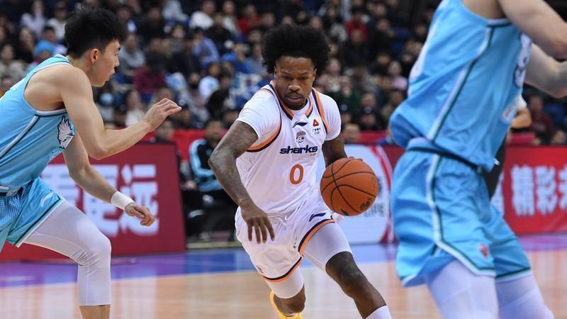 古德温滞留卡塔尔 上海男篮启动应急预案