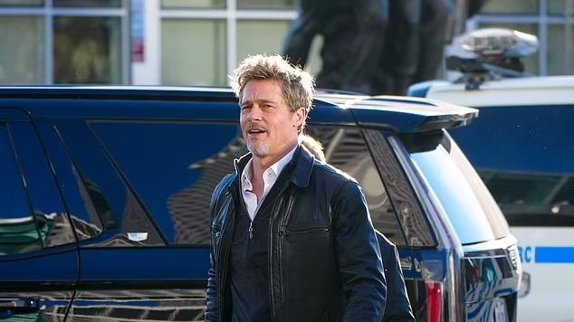 “体面崩盘”往往从下半身开始，裤子没穿对，再好的上衣也白费