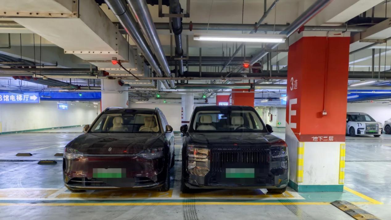 问界M9 vs极氪9X该如何选?