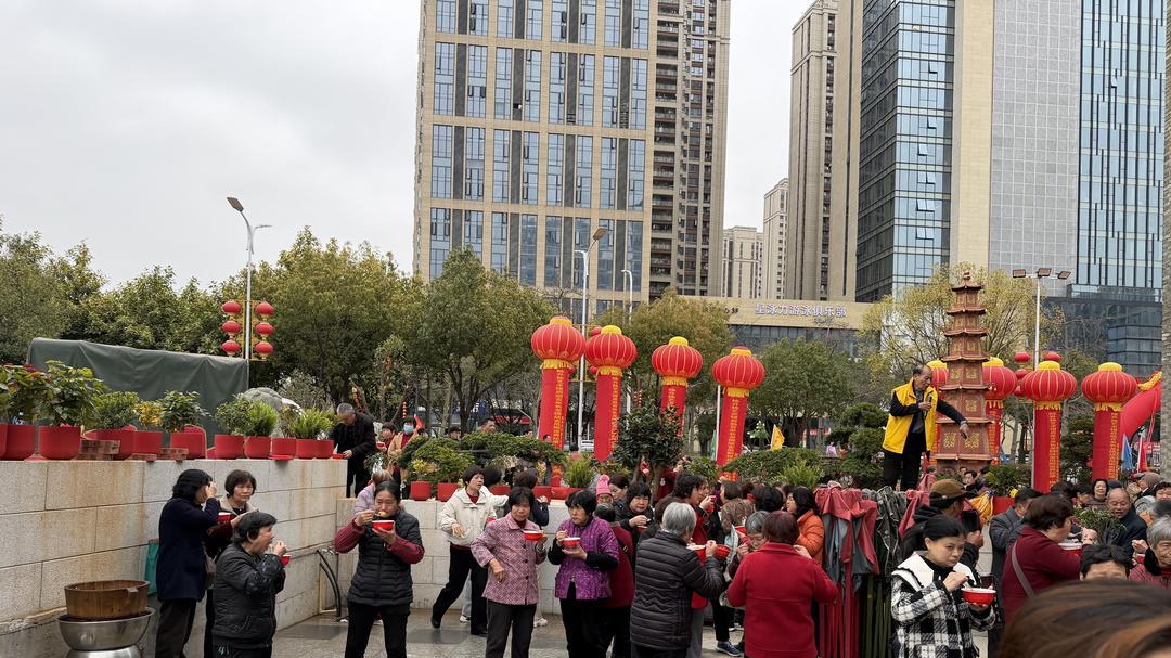 陈升栋艺术馆联合福延公益举办拗九节敬老活动