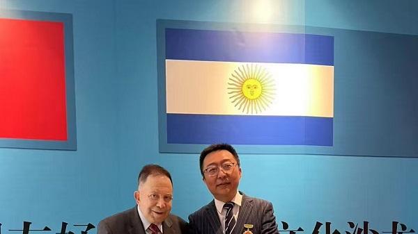 香承千古，技领未来：记伍佰艺沉香产业集团