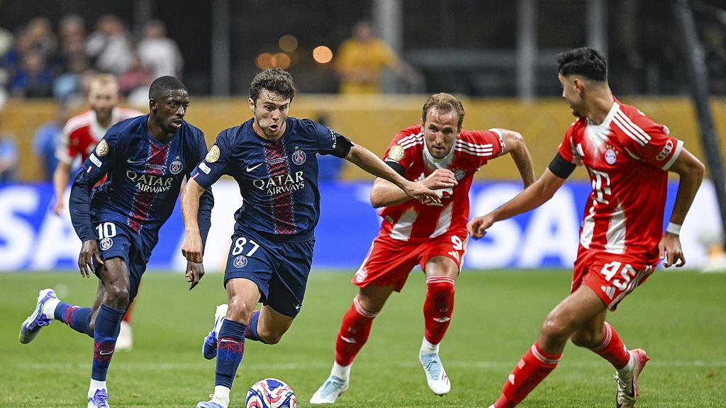 26069期：欧冠巴黎拜仁抢先机，欧联维拉森林演内战