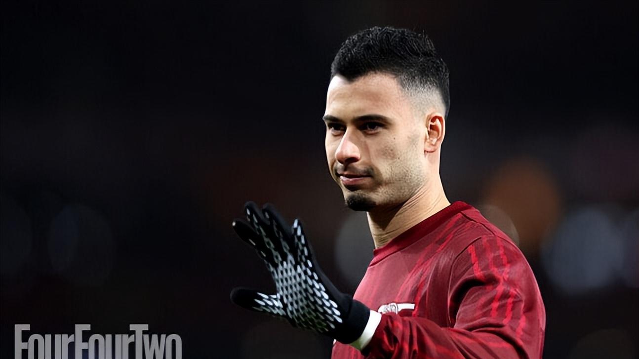 坐冷板凳？皇马想让他接替维尼修斯！身价1亿欧元！