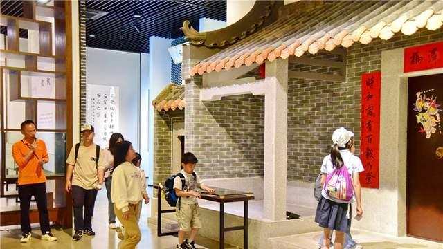 佛山首个春假首日迎研学热潮：紫南文化旅游区成“行走的课堂”