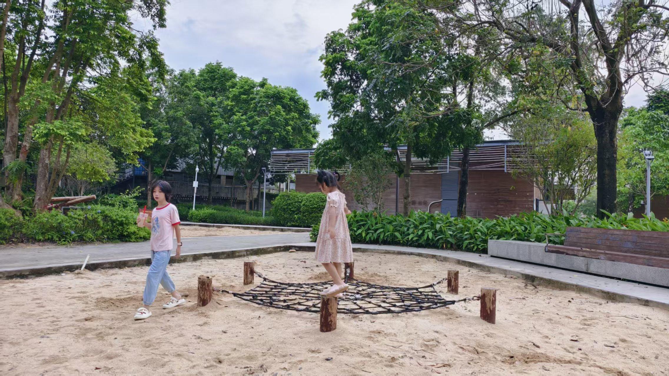 我有老公，却活成了"伪单亲妈妈"