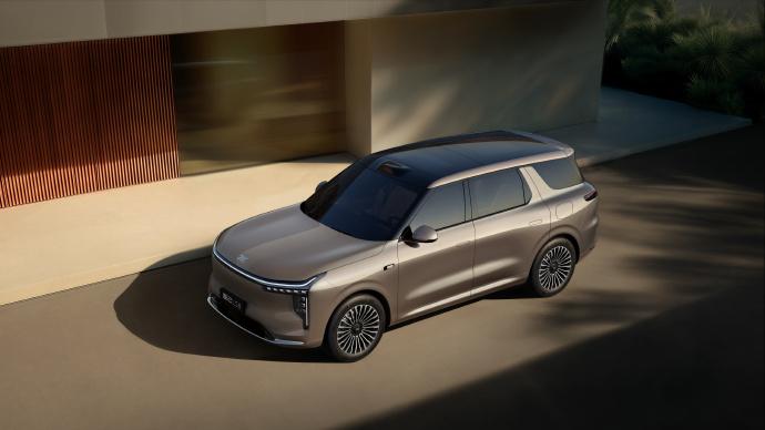 你的“AI司机”已上线，智己LS8定档3月26日预售！