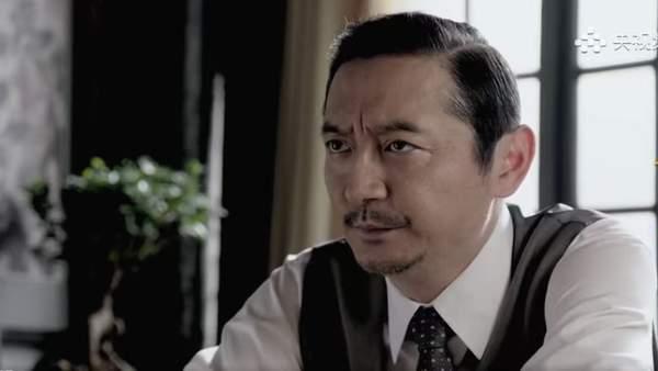 安泽豪《人民的选择》登场即炸场 老戏骨凭反派扭转剧情节奏