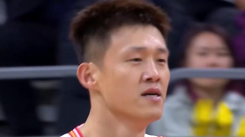 广东110-105险胜深圳！3外援共拿到65分，陈家政手太硬，广东排名逆袭来到第2