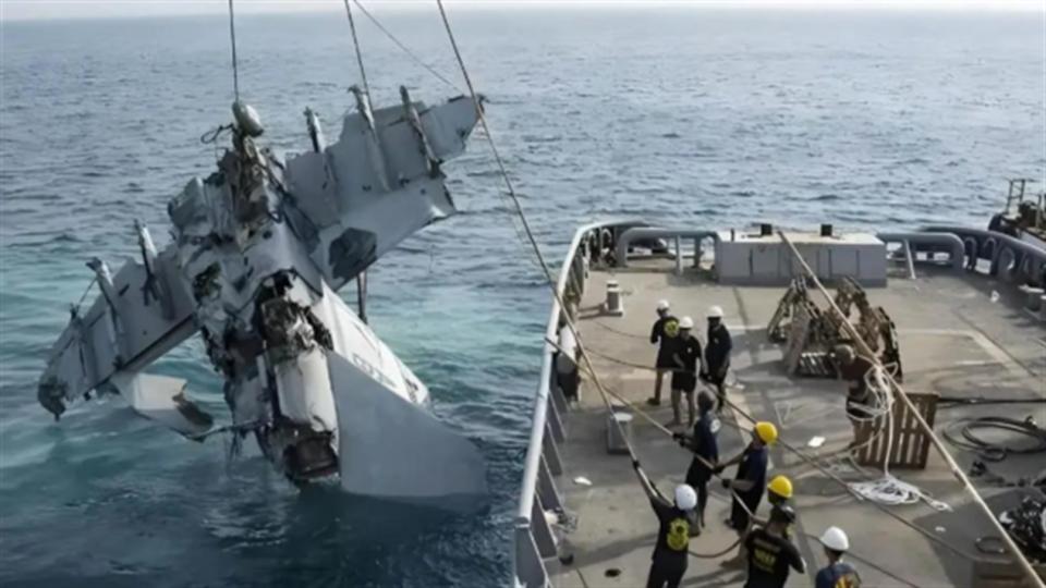 美国幻想歼35坠海后，通过打捞逆向仿制