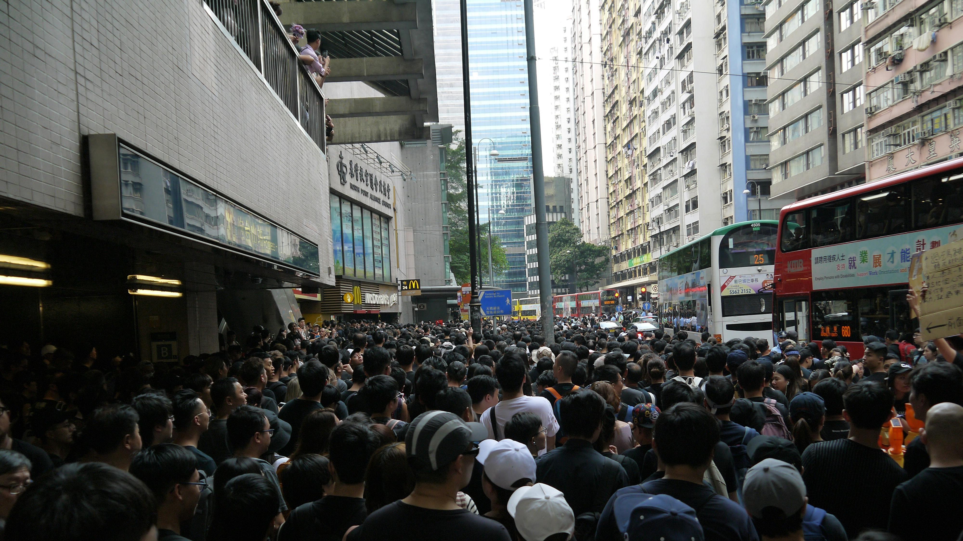 高校毕业人数再破记录，当就业大军撞上AI，最担心的事情还是来了