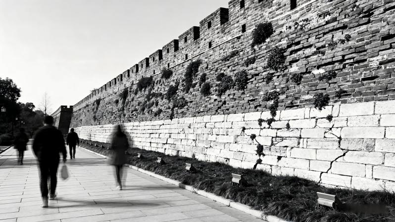 扬州十日，嘉定三屠：屠刀之下，一座王朝用80万冤魂“剃光”了汉人的骨气