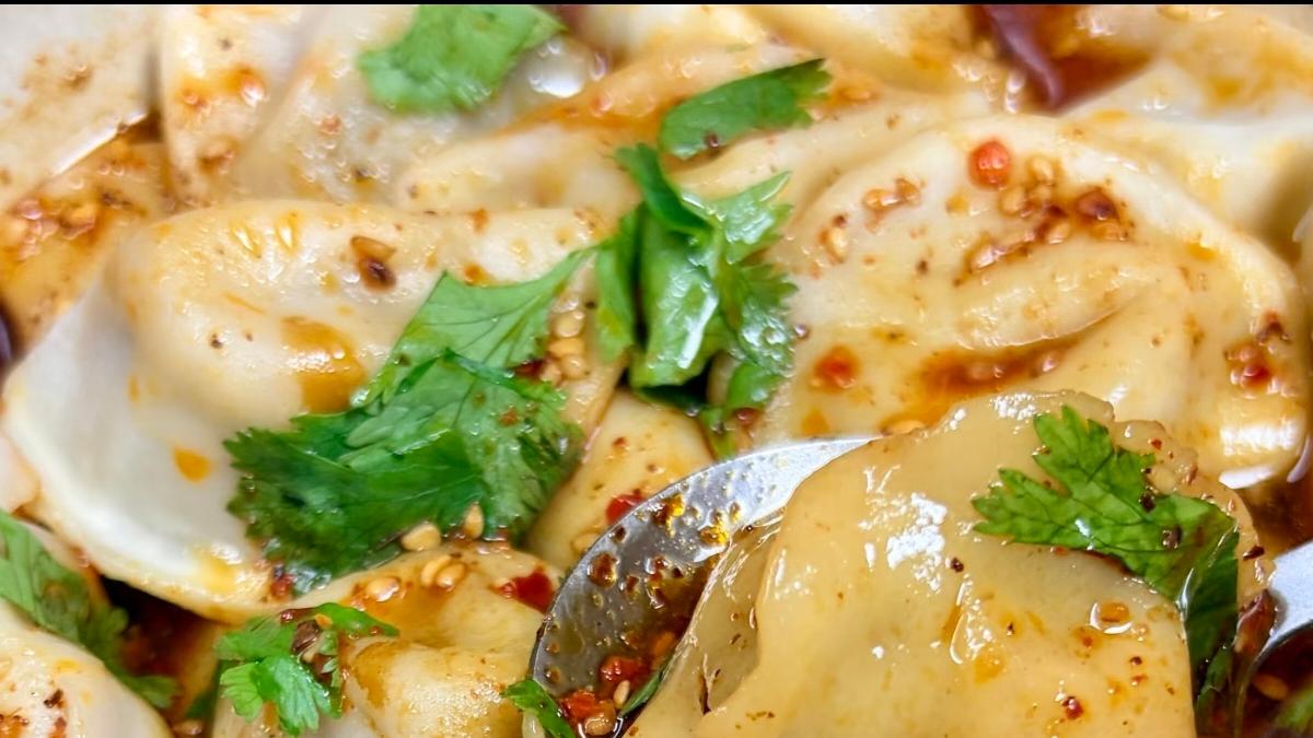 巨快手酸汤水饺这样煮！酸辣开胃不破皮