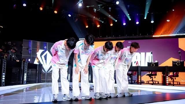 BLG晋级形势大好！JDG遭GEN速通被打人机，用掉复活甲跌落败者组