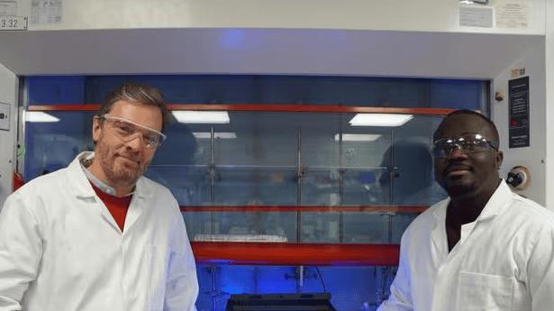 英国剑桥大学首推太阳能制氢术 260小时持续无衰减