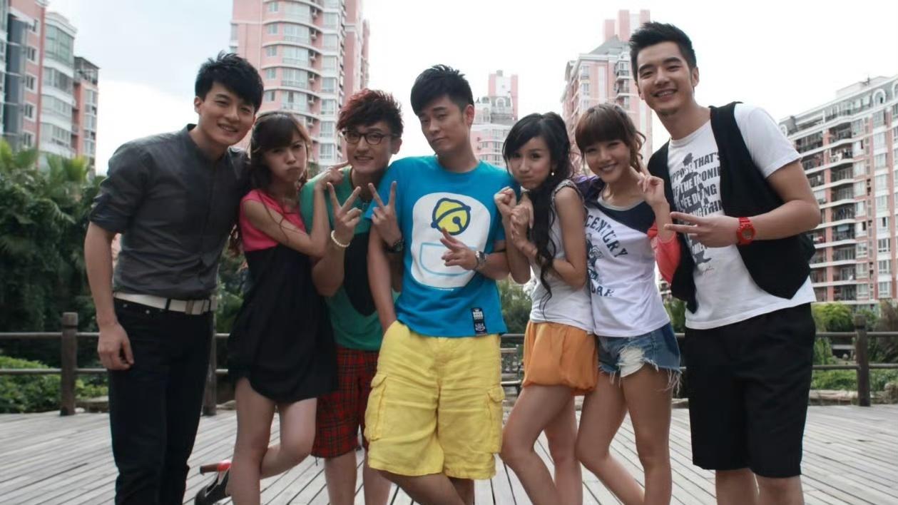 一声“贤哥”，唤醒一代人的《爱情公寓》记忆