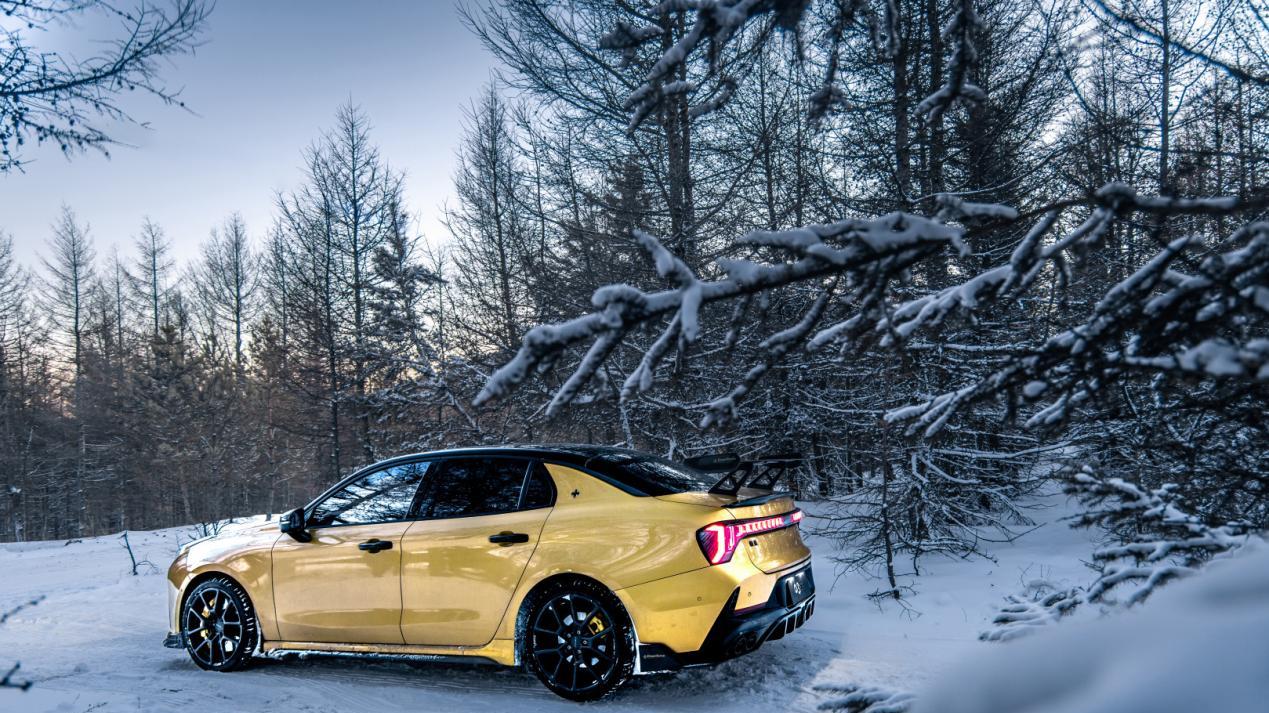 严寒挡不住热爱，领克03家族伴你无畏前行