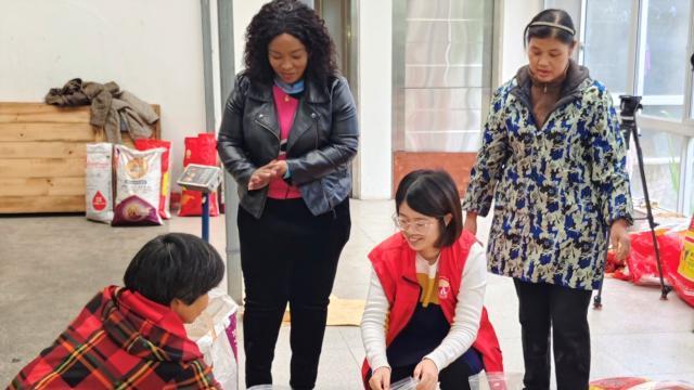 浙江黄岩：古法红糖飘新香 守艺兴业助农忙