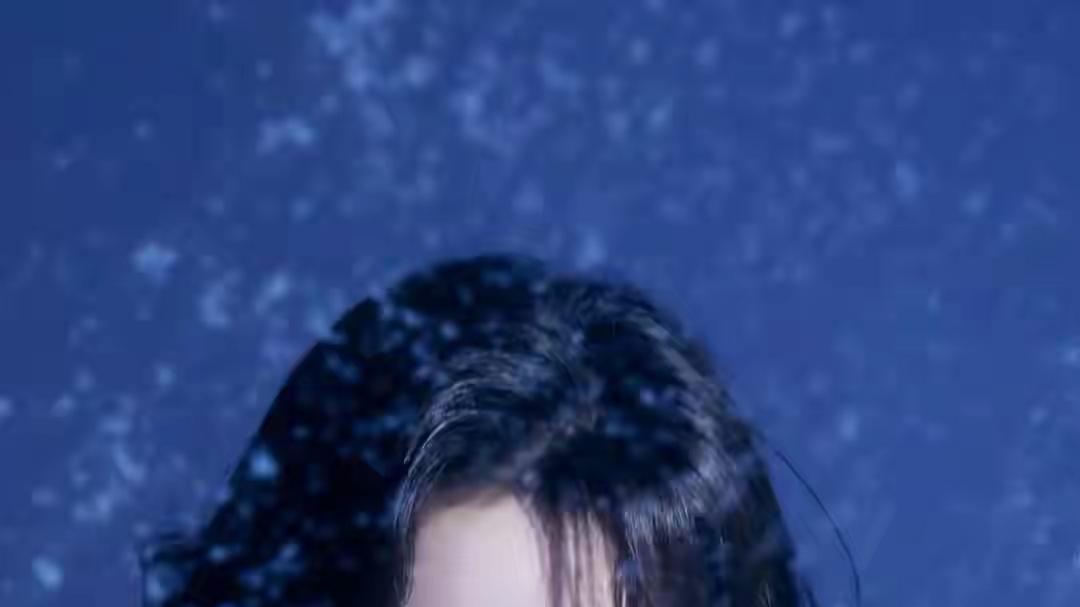 赵露思的颜值：辨识度与可塑性的双重突围。