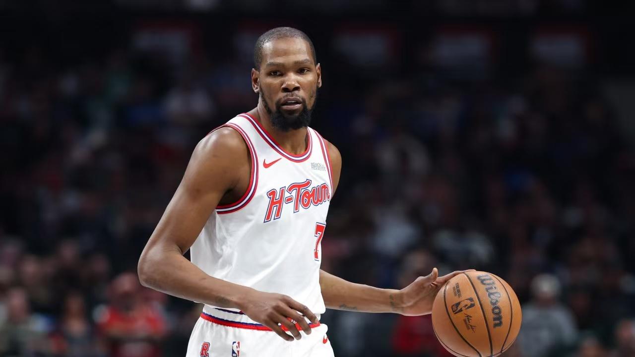 杜威二少烽烟再燃：威少破局终结七连败，赛后相拥尽释岁月温情