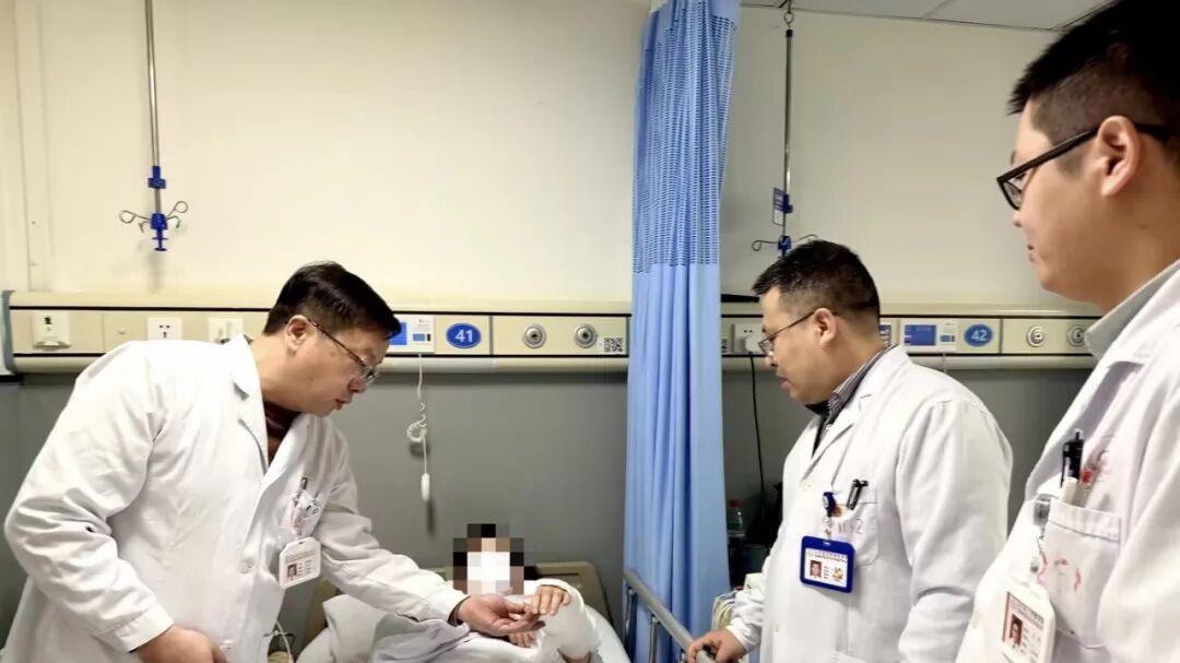 跨越伤痛的双向奔赴，这里的每一份守护都值得被看见