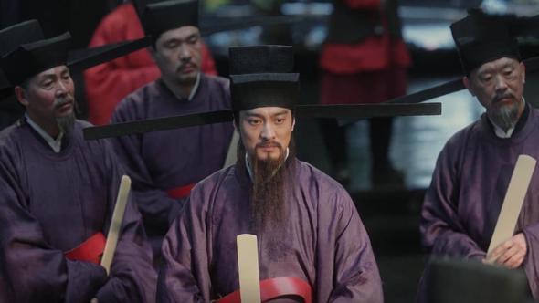 为什么同样是清官，包拯能过得那么舒服，海瑞却穷的要命？