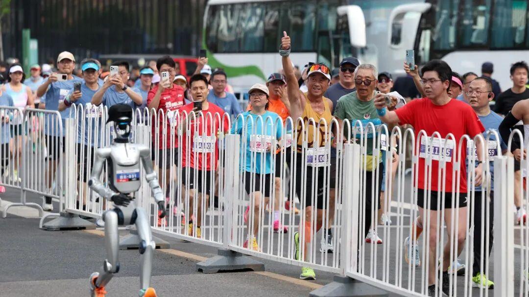 马拉松直播：要故事，不要事故