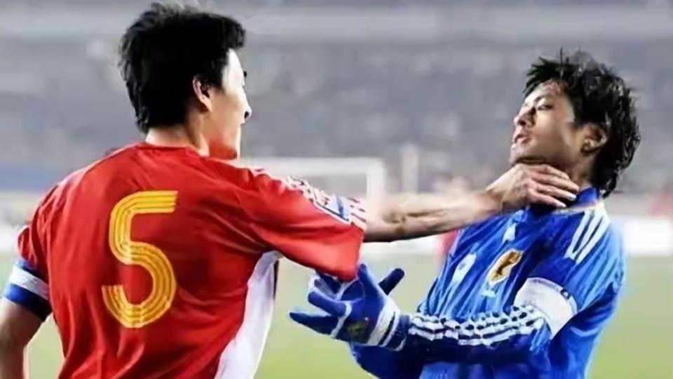 李玮峰评蒋光太，称不如自己，一个连英冠都踢不上球的怎么跟我比