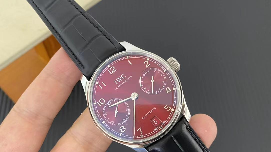 商务场合戴什么表？低调沉稳，不张扬才得体