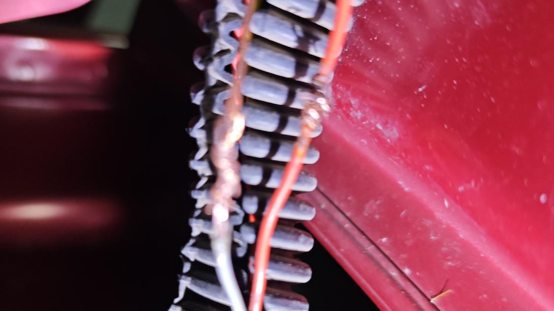 老车修复记：如何解决雪铁龙世嘉后备箱打不开问题