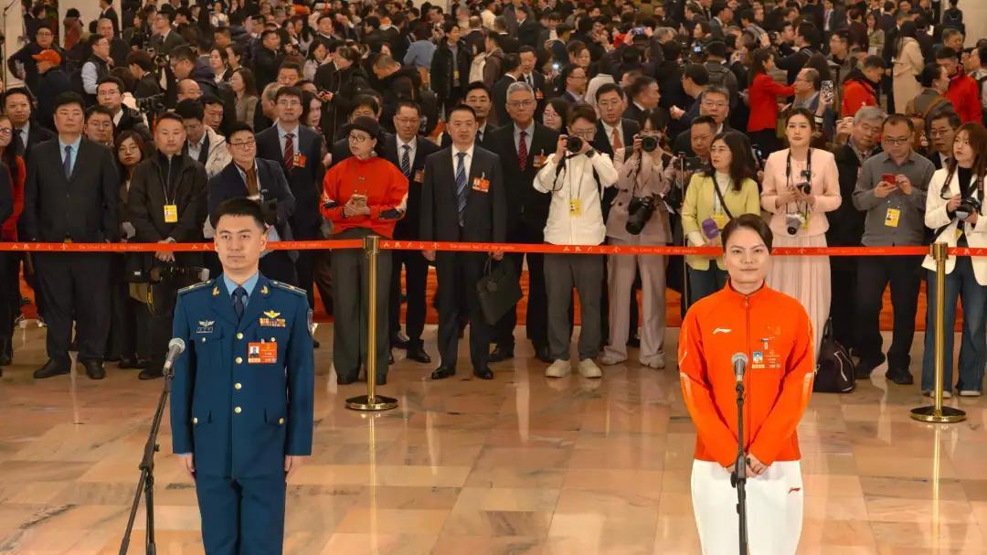 从海牙到北京：中荷商报两会直击“十五五”开局