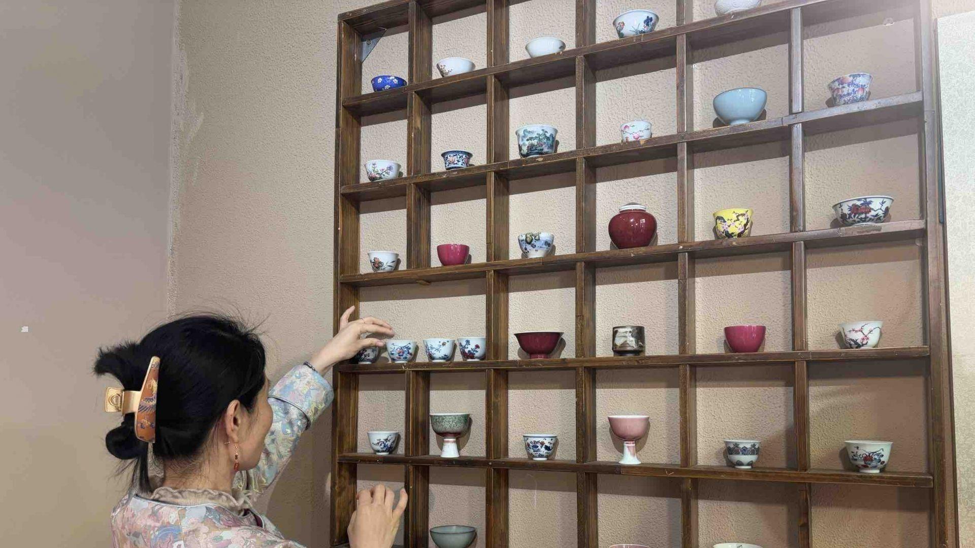 三江里深处，外国游客爱上中国传统文化