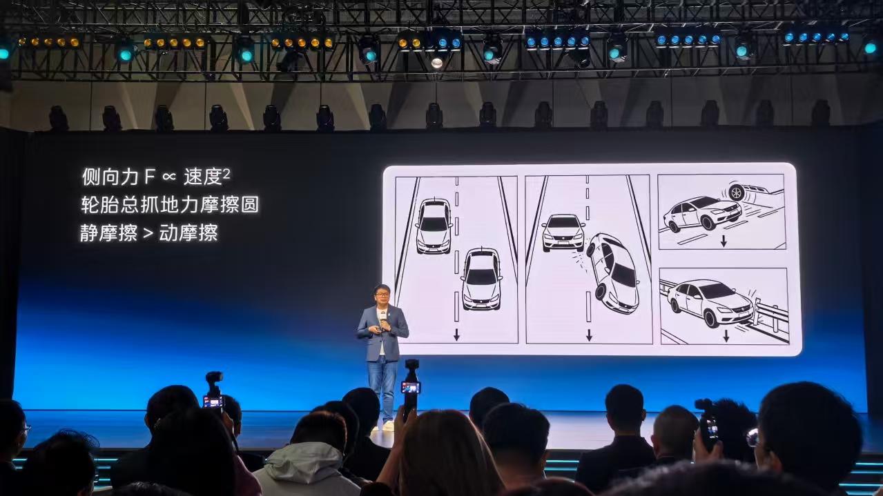 太行分布式电驱+两种顶级悬挂，新阿维塔12的太行底盘到底有多强？