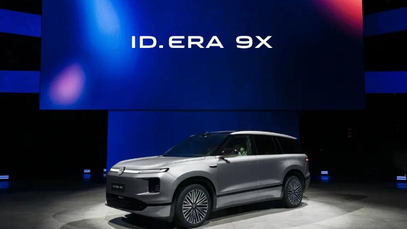 80场发布会背后：车企老板的焦虑，比你的发际线还靠后