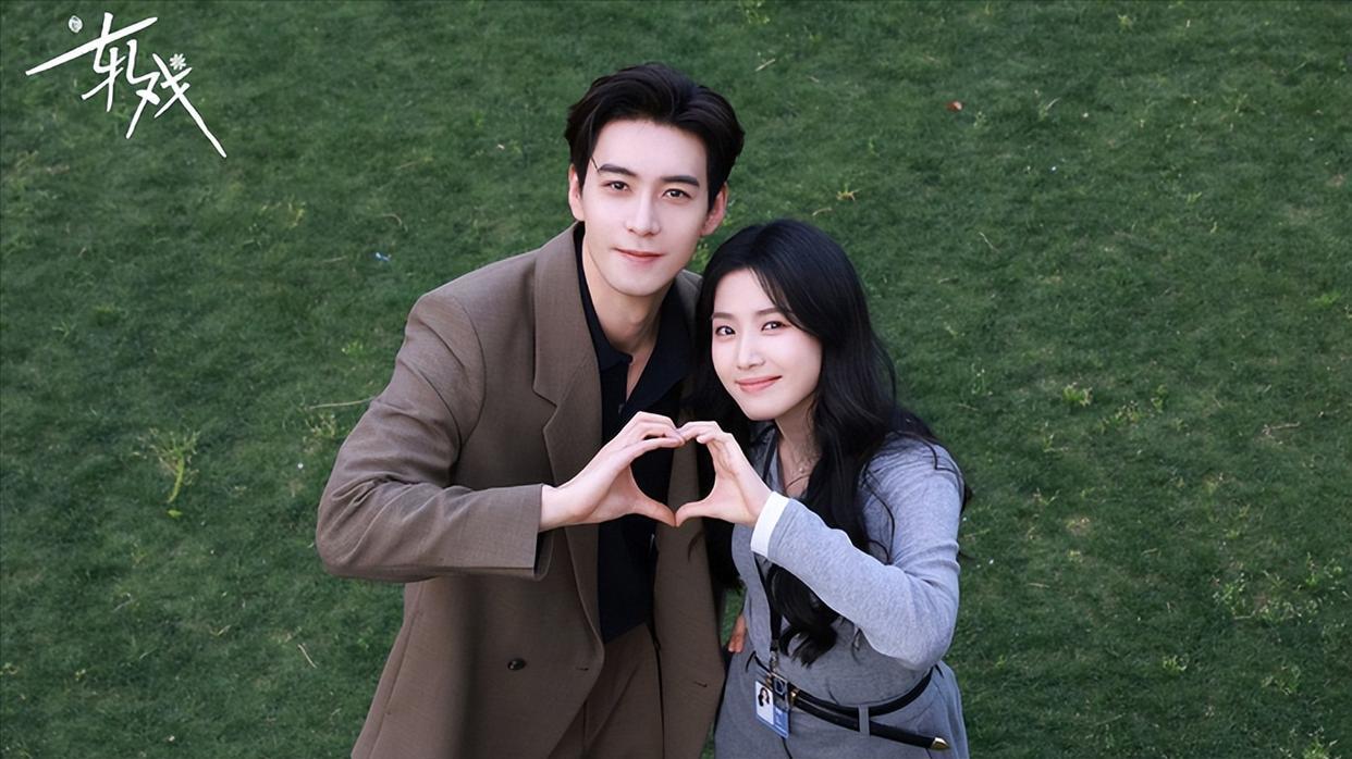 《轧戏》大结局：肖稚宇真实身世曝光！原来，这才是肖婉月守寡后闪婚“杀夫仇人”裴康华的真相