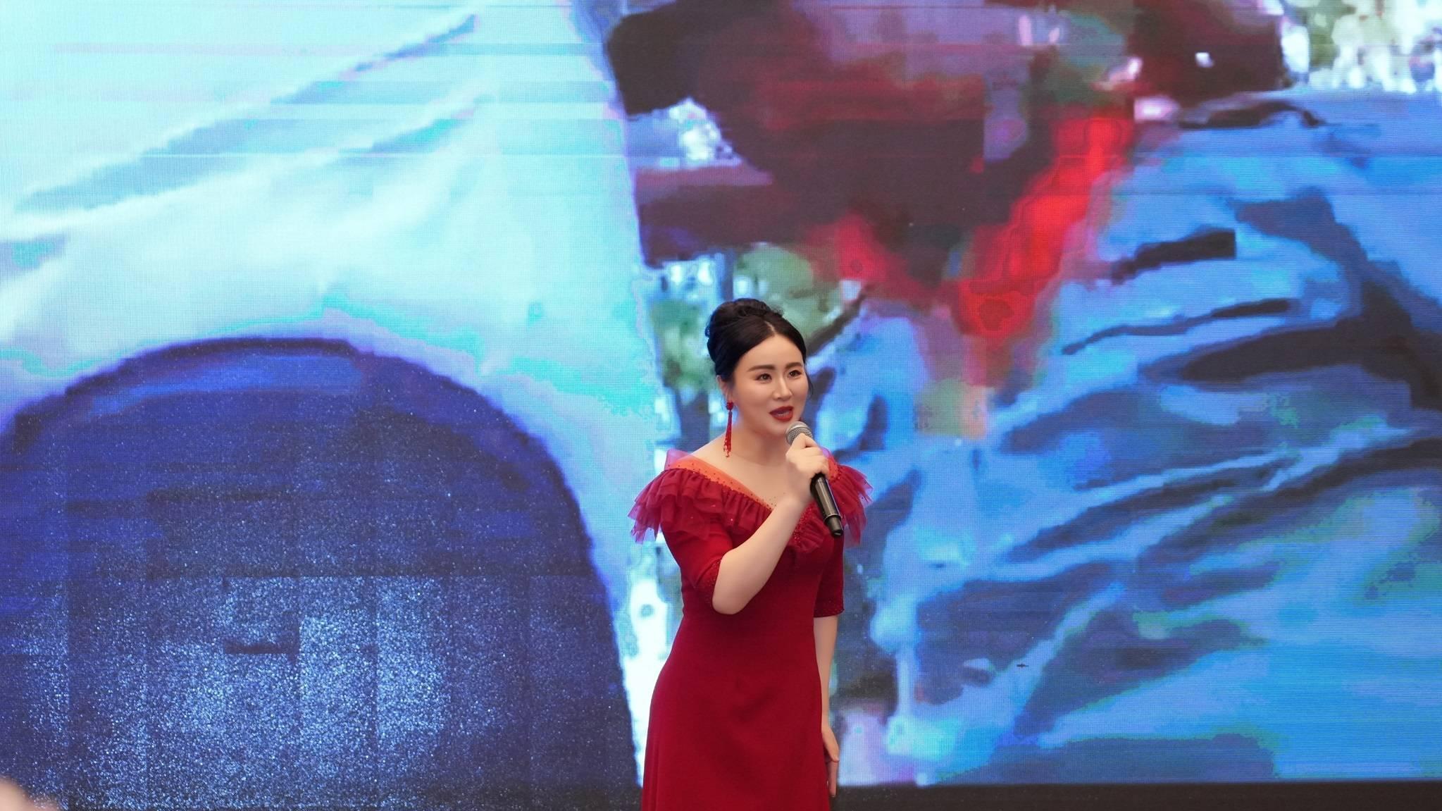 王雅宁献唱福建抗美援朝纪念馆开馆仪式 福州红色主题演出圆满收官