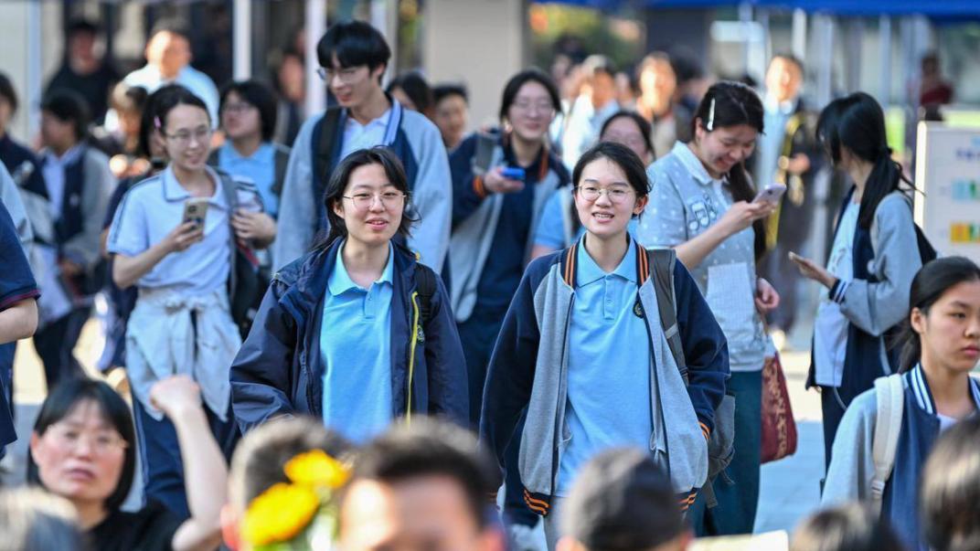 特控线589分，上线62400人左右，浙江2026高考分数线预测