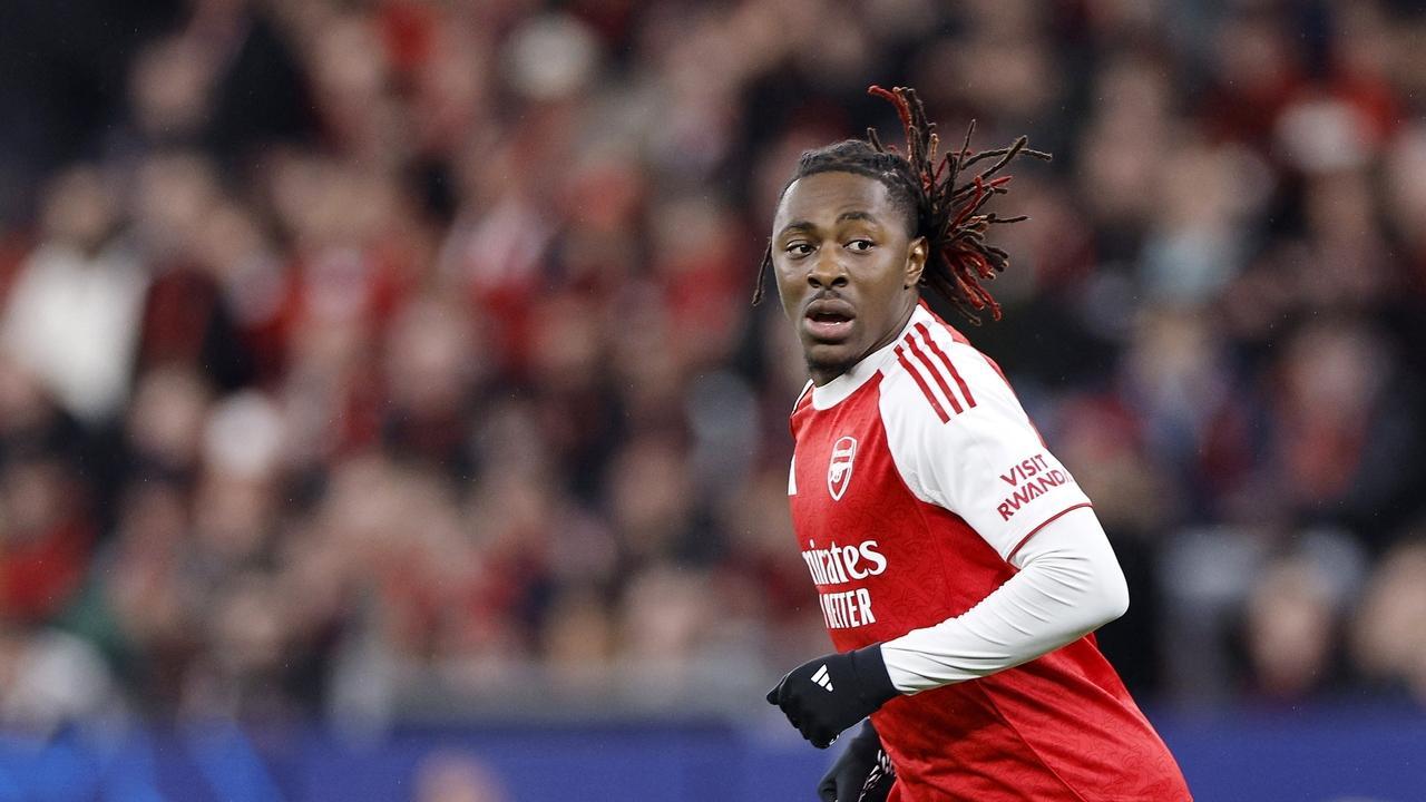 封神一刻！埃泽今日轰出欧冠生涯处子球，超级世界波点燃酋长球场