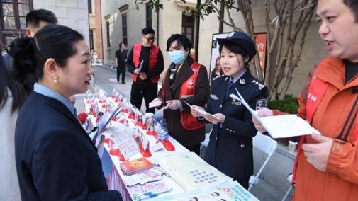 中讯社|利剑斩毒、温情救赎！江岸禁毒，既有力度更有温度