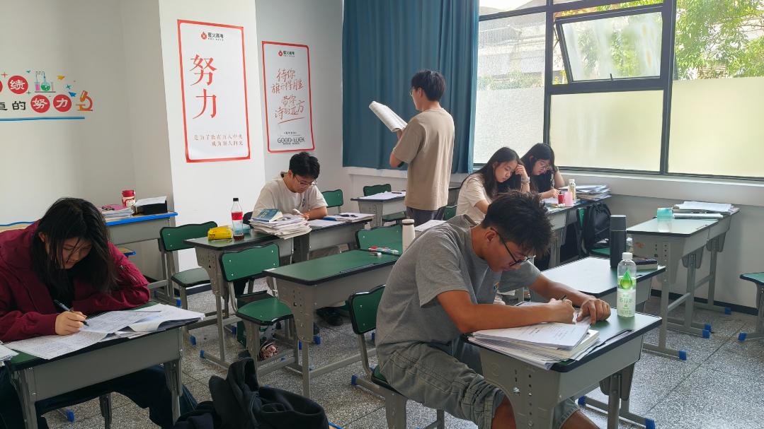 高考最后1个月，精准发力！轻松提升！