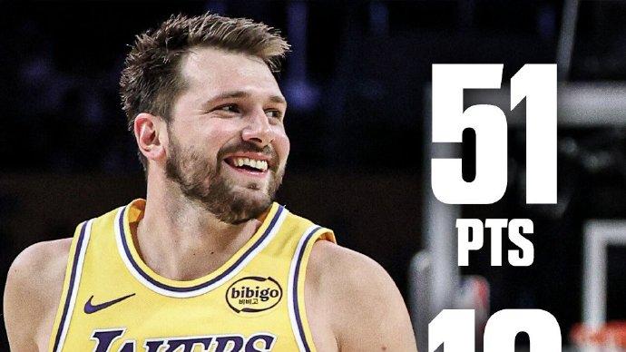 湖人4连胜暂居第三！077轰51+10+9，小里30+5+7，老詹复出18+7+7