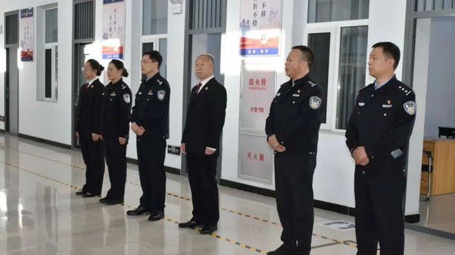 万荣县人民检察院联合万荣县公安局开展清明节前安全大检查