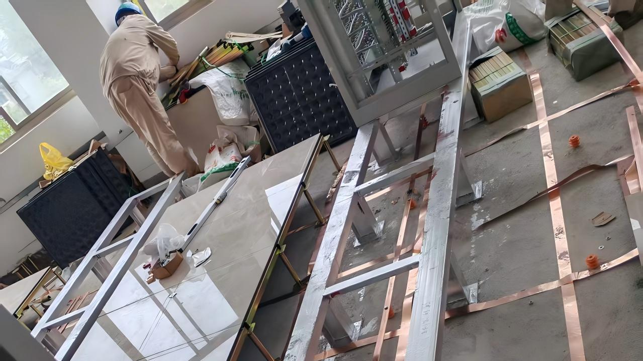 筑牢机房安全防线：规范防雷防静电施工，守护设备稳定运行