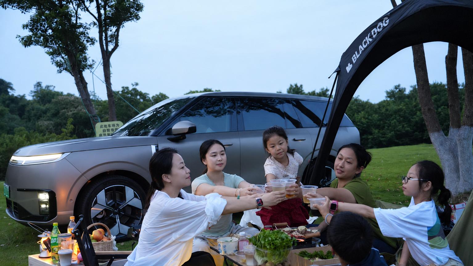 大六座SUV新体验，两家六人开小鹏GX解锁夏日露营体验