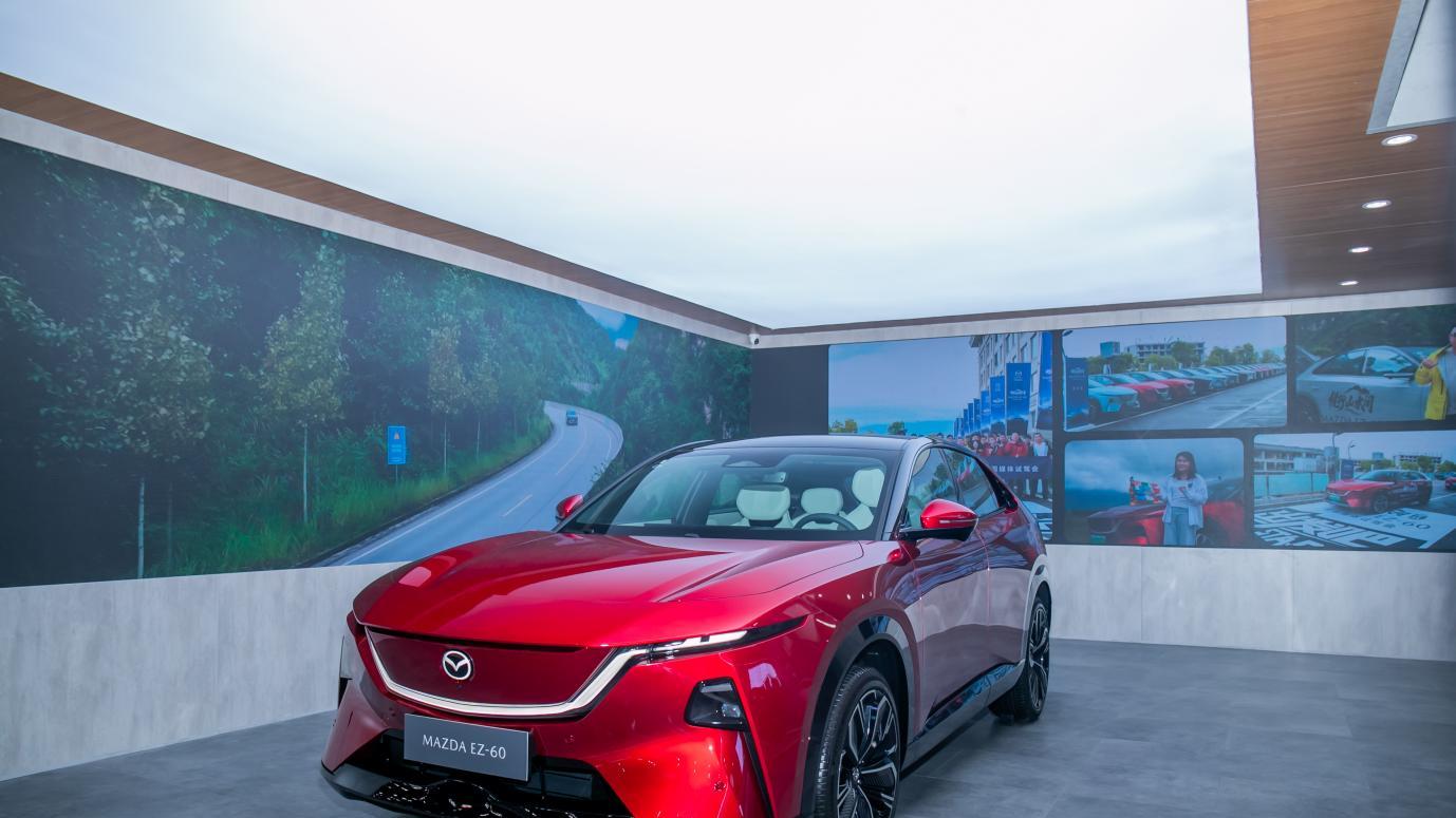 日产NX8与马自达EZ-60：新能源家用SUV市场的新玩家