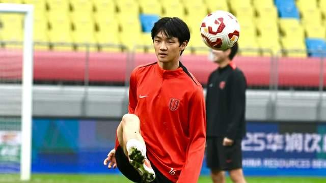 队长离队，成都蓉城中场重组，茹萨+杨明洋跑动拉满 改4后卫保前4