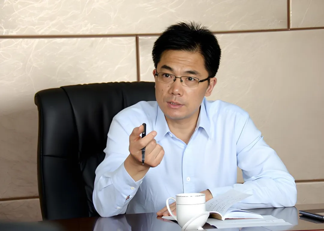 盐城市城建局原局长吴中良，“经常一人说了算”