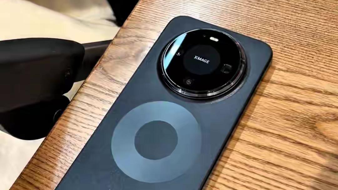 华为Mate70Pro+跌至“新低价”，16GB+512GB暴降3700元，可以捡漏了